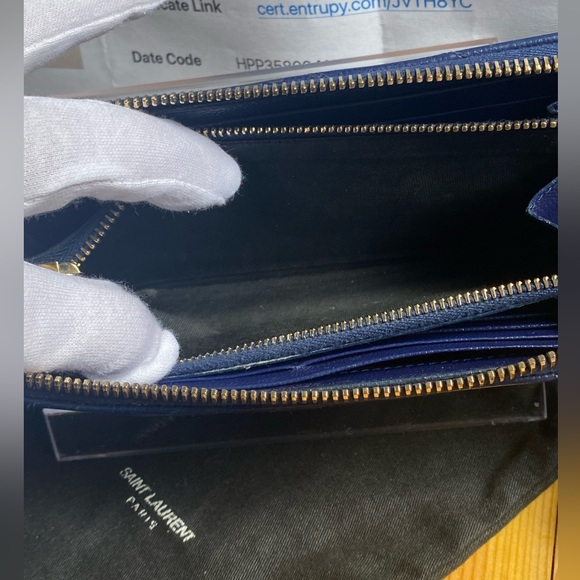 Yves Saint Laurent Grain De Poudre Matelassé Leather Monogram Zip Around Wallet - Picture 10 of 14